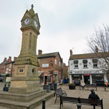 Thirsk Market Clock & Market Place – Historic Market Square & Clock Tower