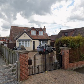 Twin Bays Guest House in Hedon