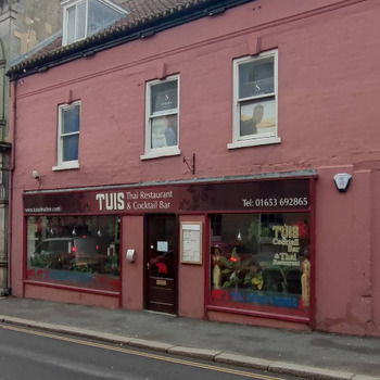 Tui’s Cocktail Bar and Thai Restaurant in Malton